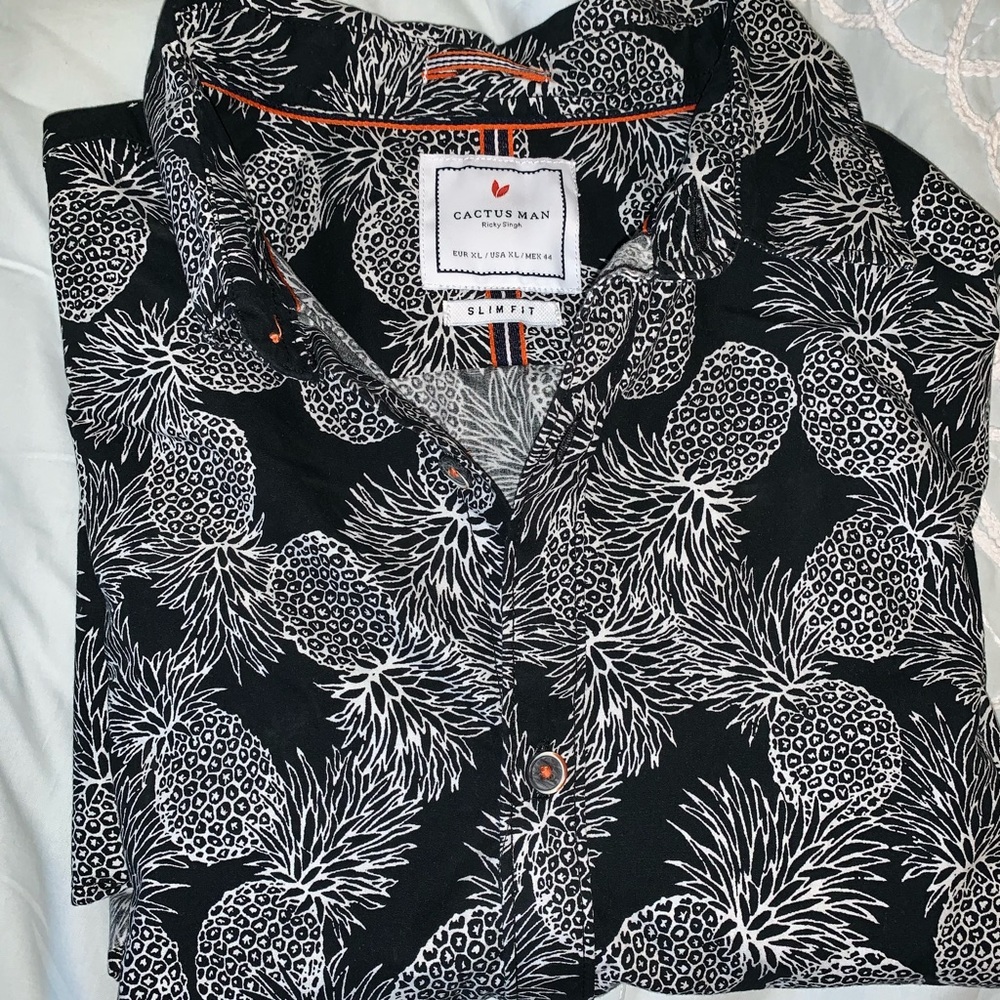Men’s Pineapple print Short sleeve shirt